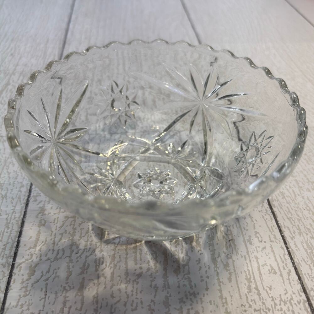 Vintage Anchor Hocking Starburst Glass Serving Bowl
